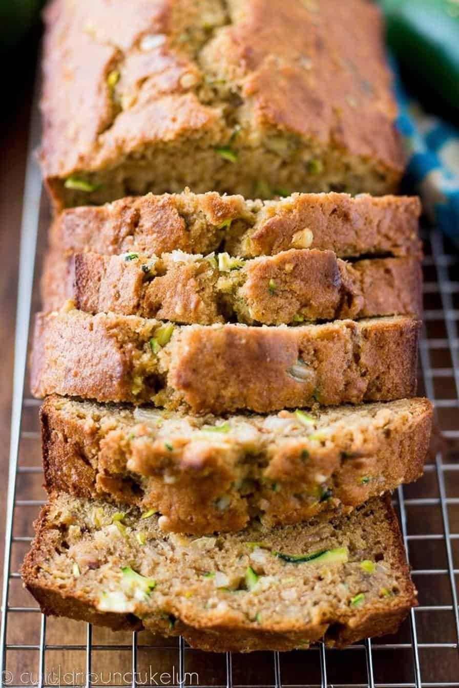 zucchini bread - detail 1