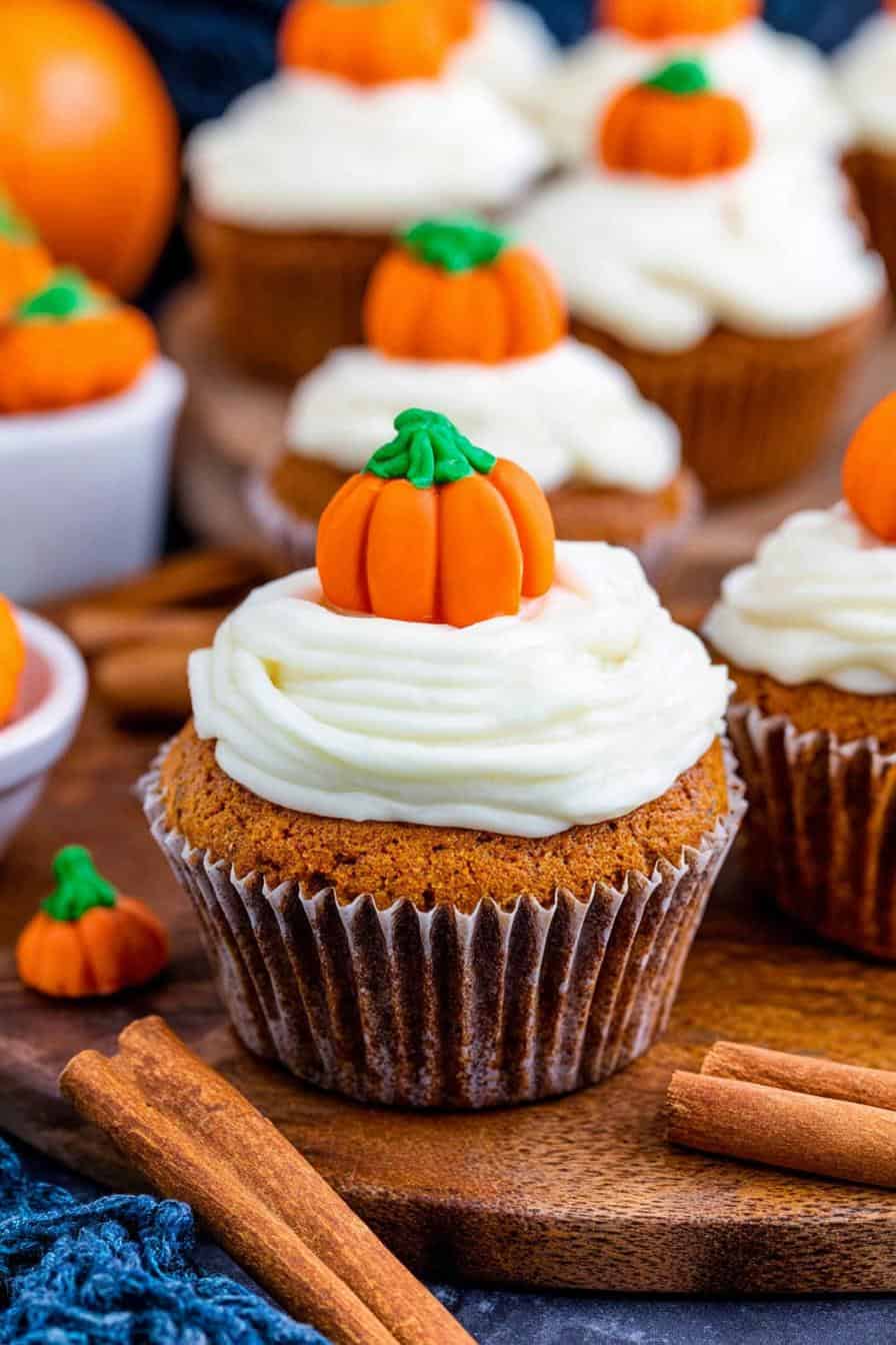 Pumpkin cupcakes - detail 1