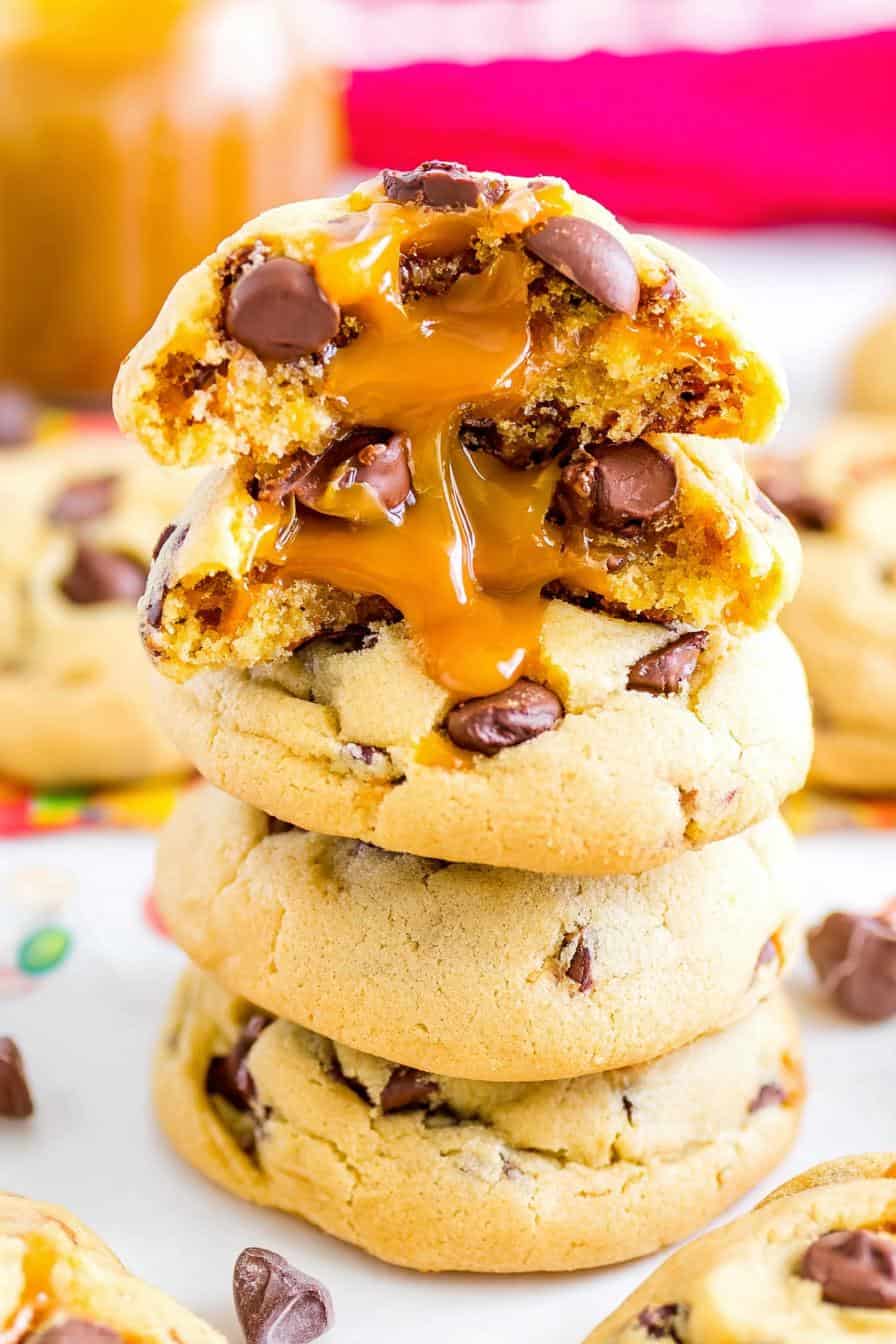 Caramel Stuffed Chocolate Chip Cookies - detail 1