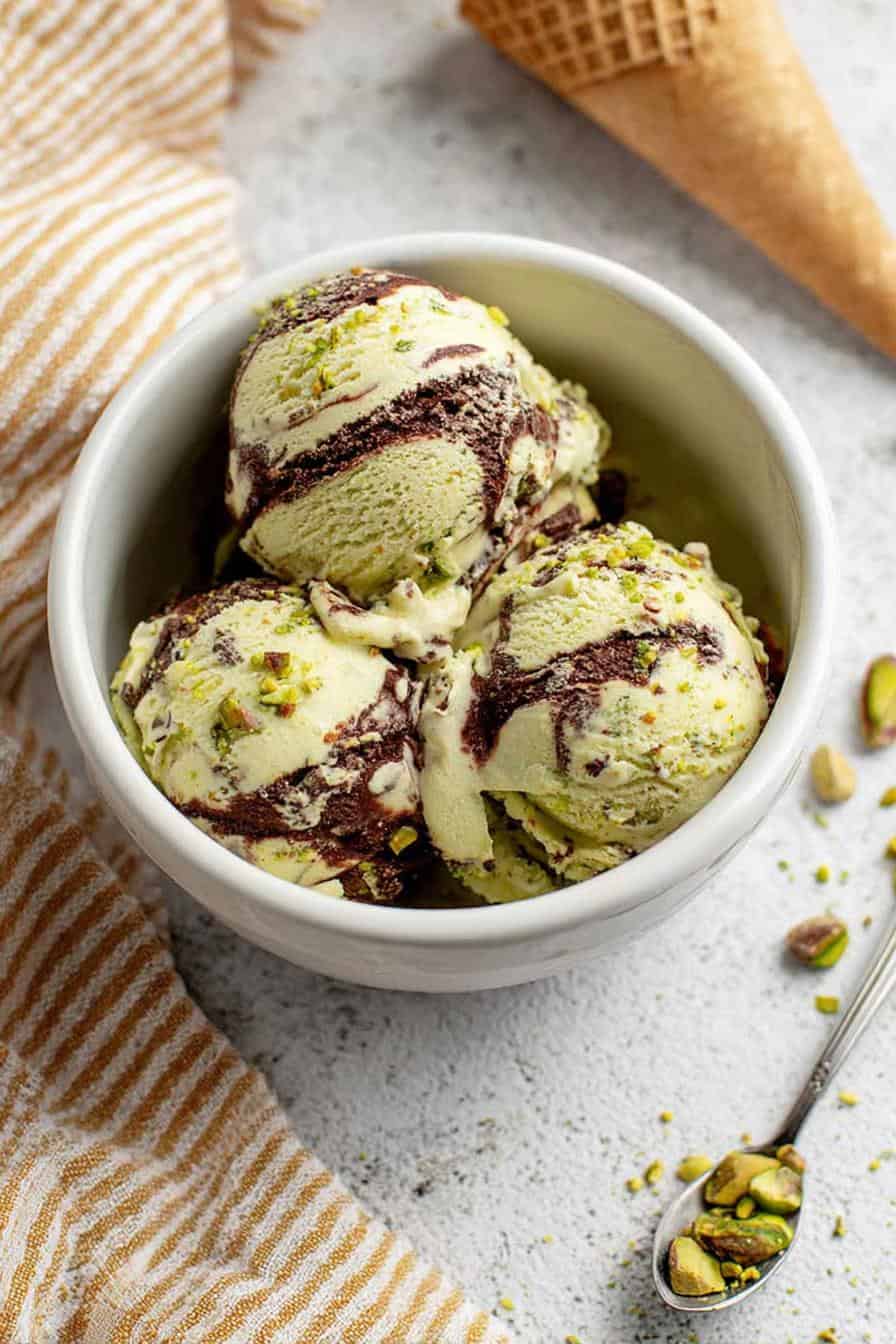 0-Fail no-churn chocolate swirl pistachio ice cream recipe